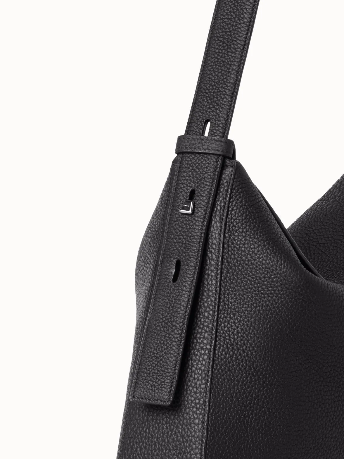 Medium Anna Hobo-Tasche aus Leder