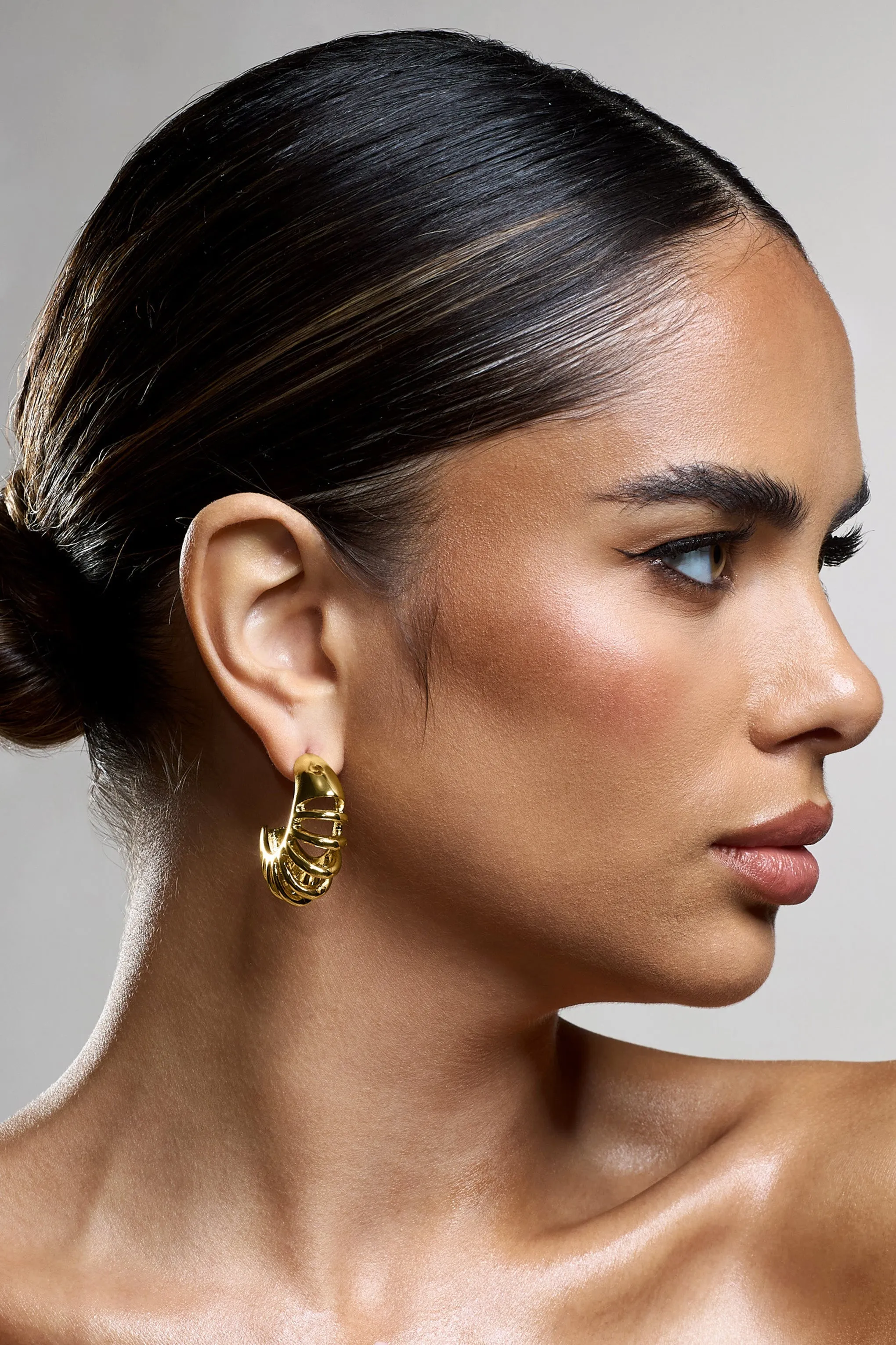 Zephyrine | Gold Ribbed Hoop Earrings